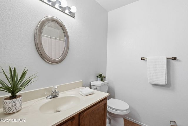 174 E Camino De Diana, Green Valley, AZ 85614