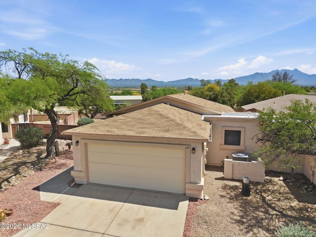 174 E Camino De Diana, Green Valley, AZ 85614