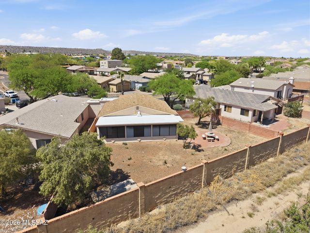 174 E Camino De Diana, Green Valley, AZ 85614