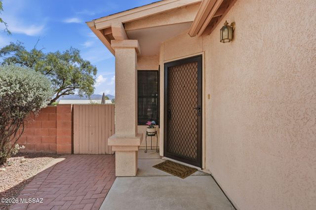 174 E Camino De Diana, Green Valley, AZ 85614