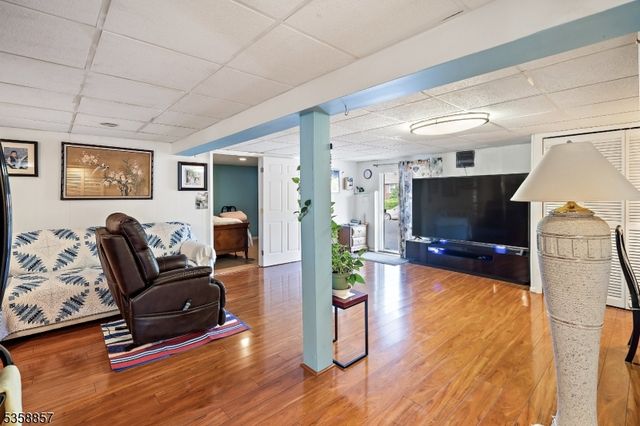 46 Mary Ave, Woodland Park, NJ 07424