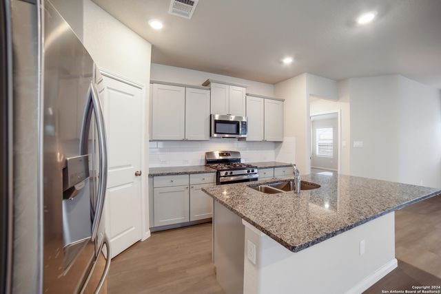 10527 MARGARITA LOOP, Converse, TX 78109