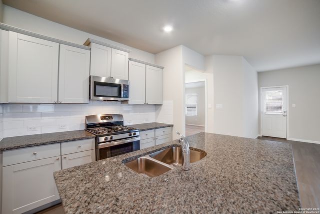 10527 MARGARITA LOOP, Converse, TX 78109