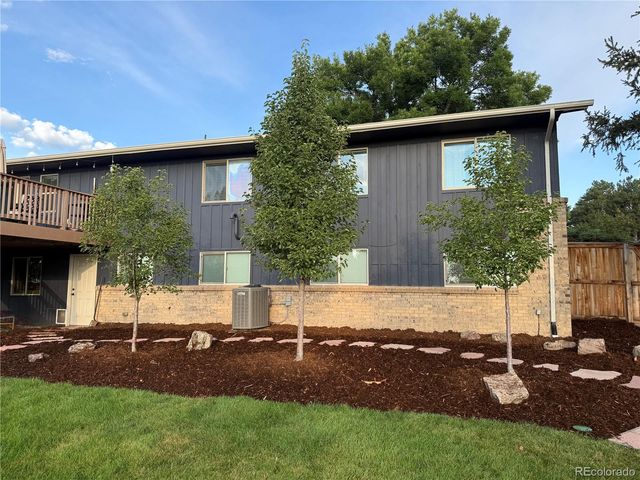 13204 W Utah Circle, Lakewood, CO 80228