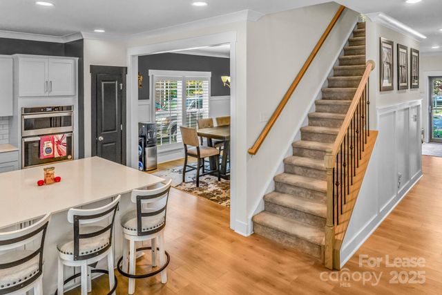 4216 McIntyre Avenue, Charlotte, NC 28216