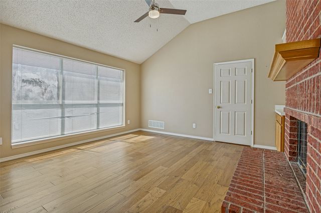 221 Layman Drive, Cedar Hill, TX 75104