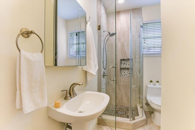 6109 York Bridge CIR, Austin, TX 78749