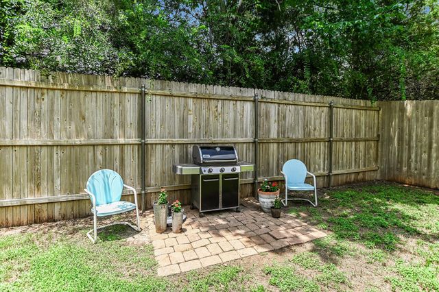 6109 York Bridge CIR, Austin, TX 78749