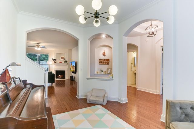 6109 York Bridge CIR, Austin, TX 78749