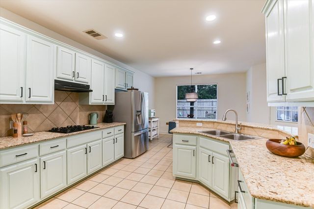 6109 York Bridge CIR, Austin, TX 78749