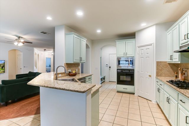 6109 York Bridge CIR, Austin, TX 78749