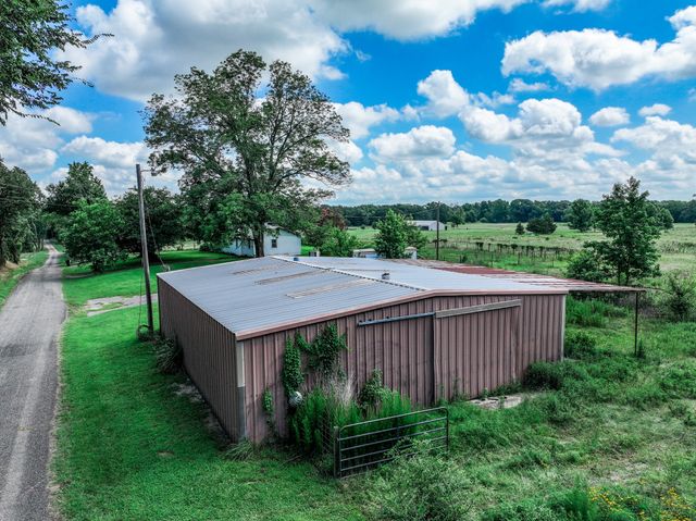 909 County Road Sw 3055, Saltillo, TX 75478