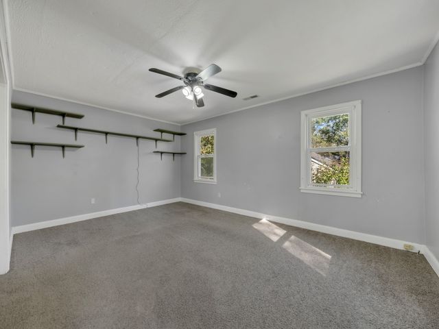 208 Inglewood Dr, Clarksville, TN 37040