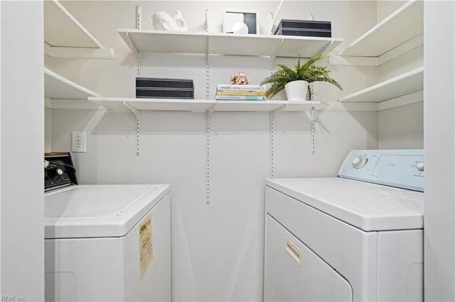 1009 Autumn Woods Ln Apt 107, Virginia Beach, VA 23454