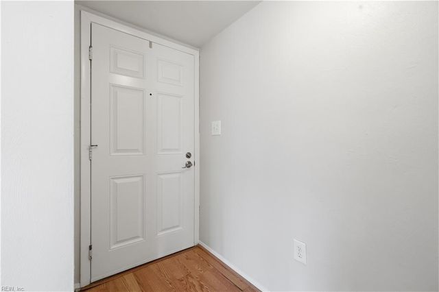 1009 Autumn Woods Ln Apt 107, Virginia Beach, VA 23454