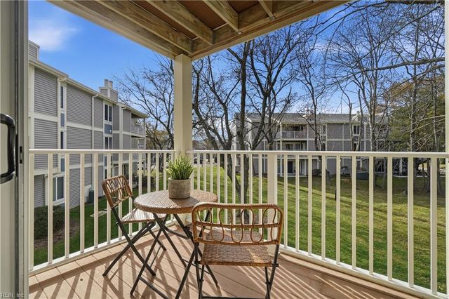 1009 Autumn Woods Ln Apt 107, Virginia Beach, VA 23454