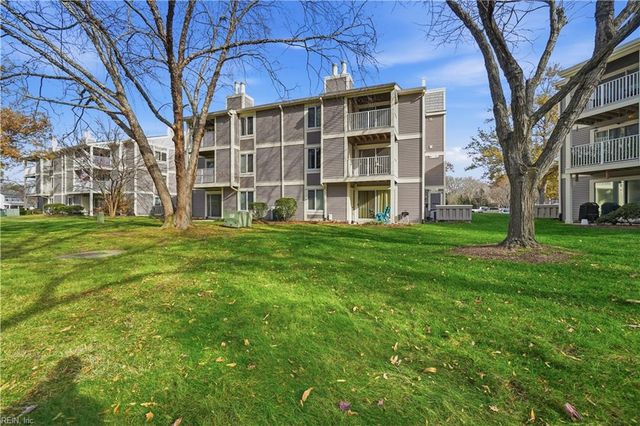 1009 Autumn Woods Ln Apt 107, Virginia Beach, VA 23454