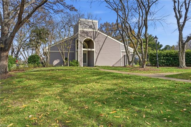 1009 Autumn Woods Ln Apt 107, Virginia Beach, VA 23454