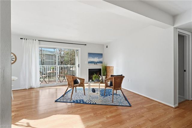 1009 Autumn Woods Ln Apt 107, Virginia Beach, VA 23454