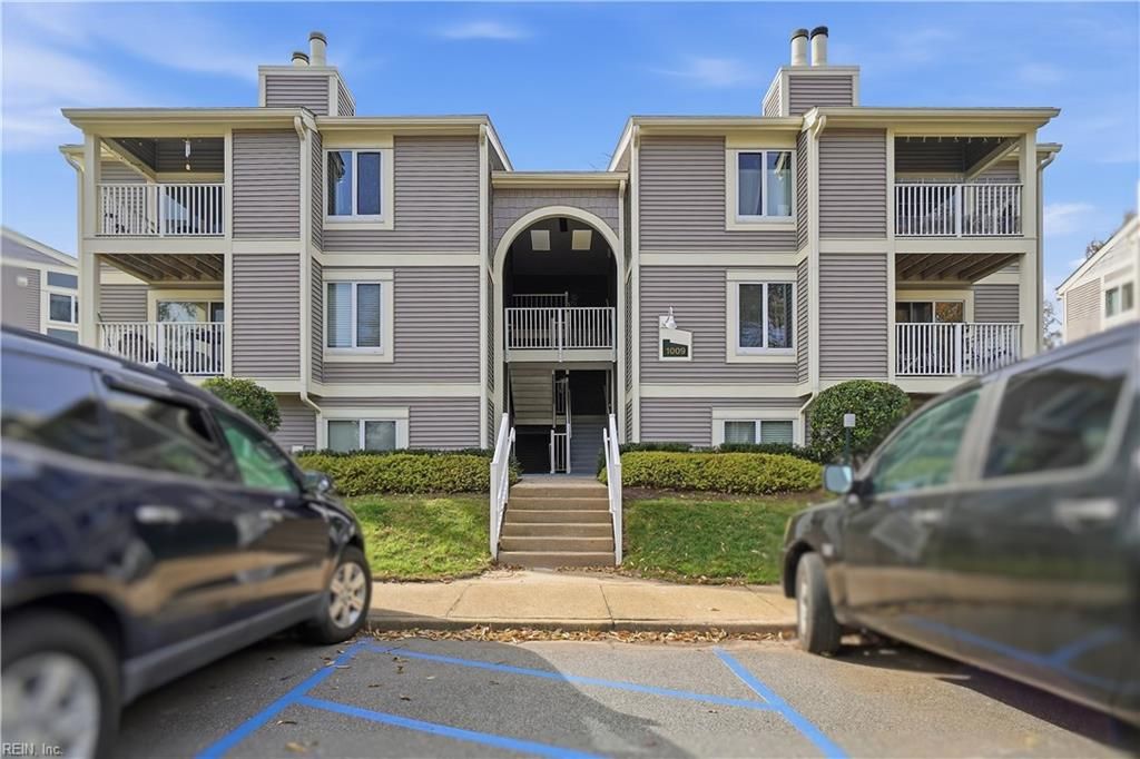 1009 Autumn Woods Ln Apt 107, Virginia Beach, VA 23454