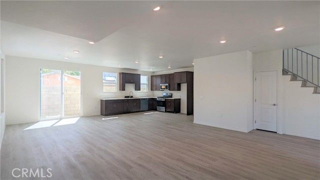 15126 Logos Court, North Hills (los Angeles), CA 91343