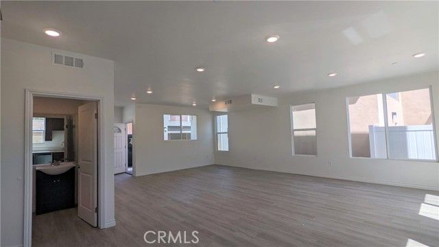 15126 Logos Court, North Hills (los Angeles), CA 91343