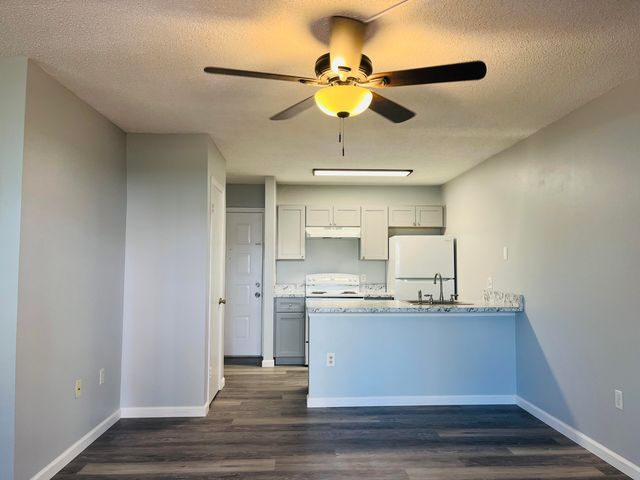 225 S Tropical Trail 717, Merritt Island, FL 32952