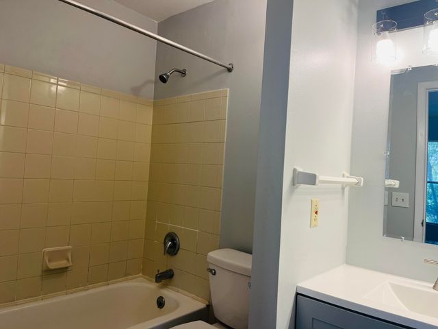 225 S Tropical Trail 717, Merritt Island, FL 32952