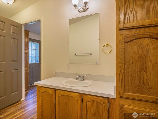 200 Leprechaun Lane, Port Angeles, WA 98362