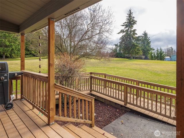 200 Leprechaun Lane, Port Angeles, WA 98362