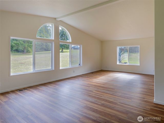 200 Leprechaun Lane, Port Angeles, WA 98362