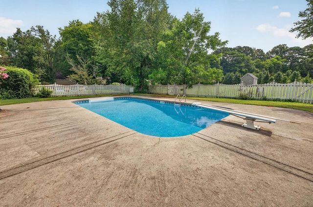 120 Wexford Drive NE, Calhoun, GA 30701