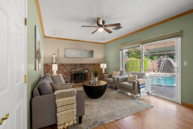 1001 W Latimer Avenue, Campbell, CA 95008