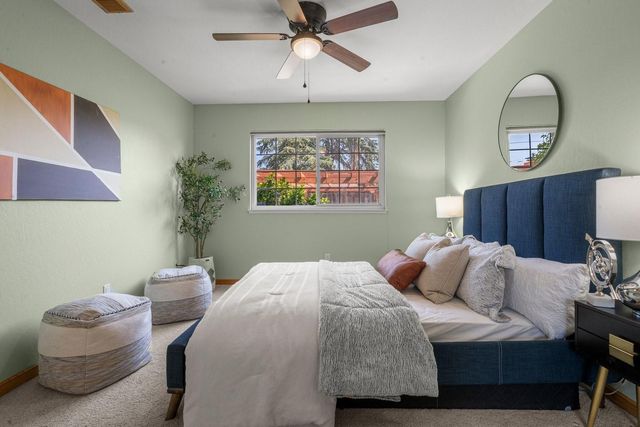 1001 W Latimer Avenue, Campbell, CA 95008