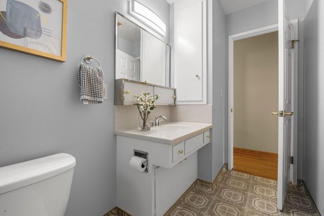 1001 W Latimer Avenue, Campbell, CA 95008