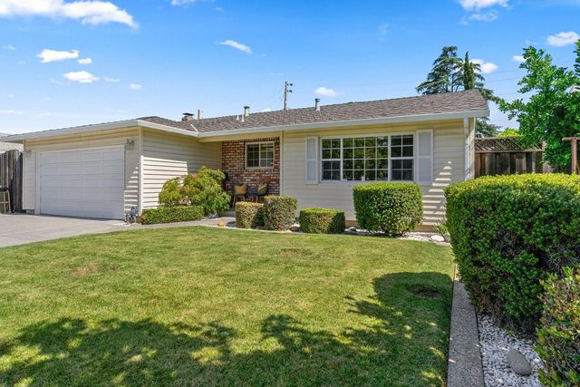 1001 W Latimer Avenue, Campbell, CA 95008