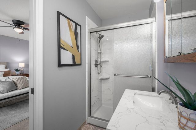 1001 W Latimer Avenue, Campbell, CA 95008