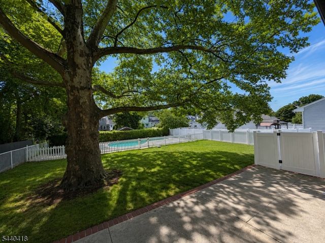 1620 Broad St, Bloomfield Twp., NJ 07003