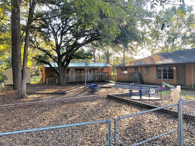 319 E South Street, Alvin, TX 77511