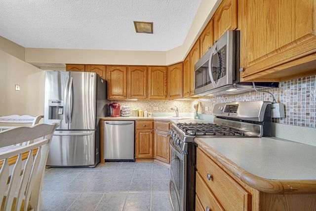 6234 Dolores Drive, Oak Forest, IL 60452