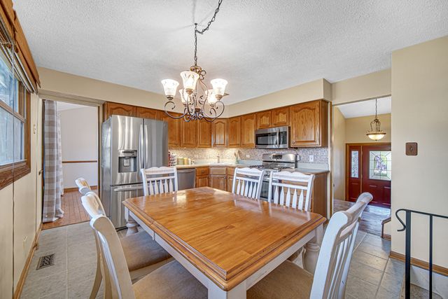 6234 Dolores Drive, Oak Forest, IL 60452