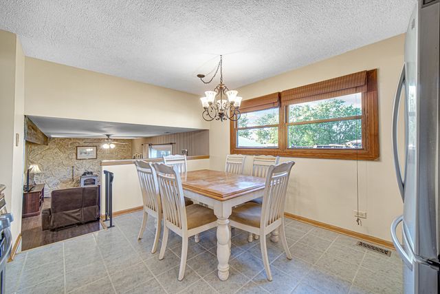 6234 Dolores Drive, Oak Forest, IL 60452