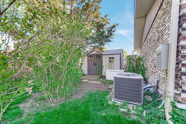 6234 Dolores Drive, Oak Forest, IL 60452