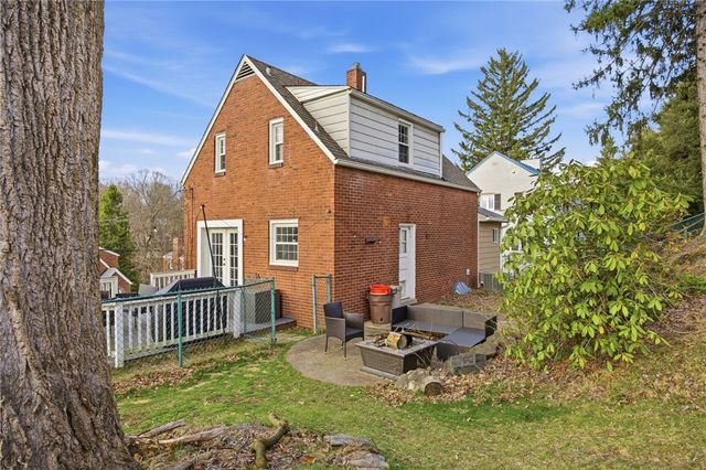 165 Spring Grove Rd, Penn Hills, PA 15235