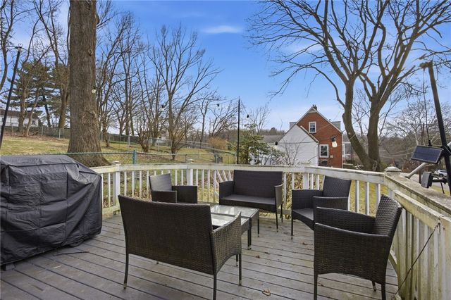 165 Spring Grove Rd, Penn Hills, PA 15235