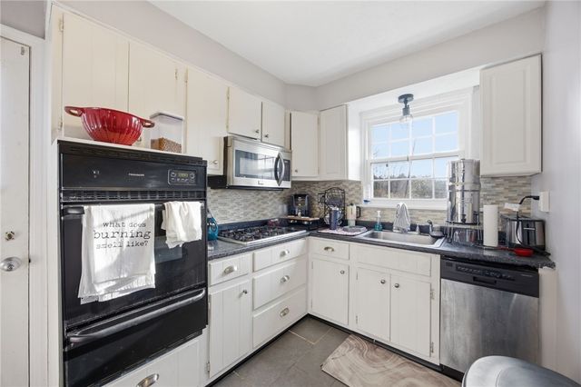 165 Spring Grove Rd, Penn Hills, PA 15235