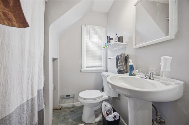 165 Spring Grove Rd, Penn Hills, PA 15235