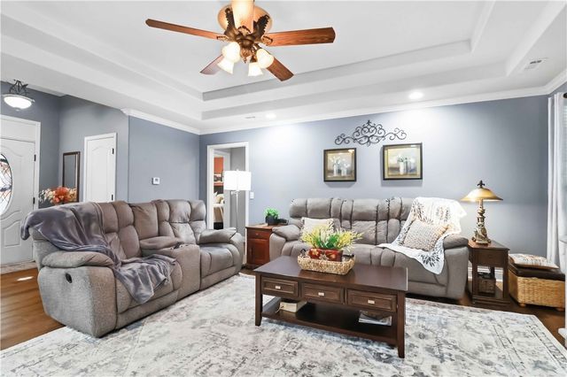 8701 Ruth Lane, Bentonville, AR 72713
