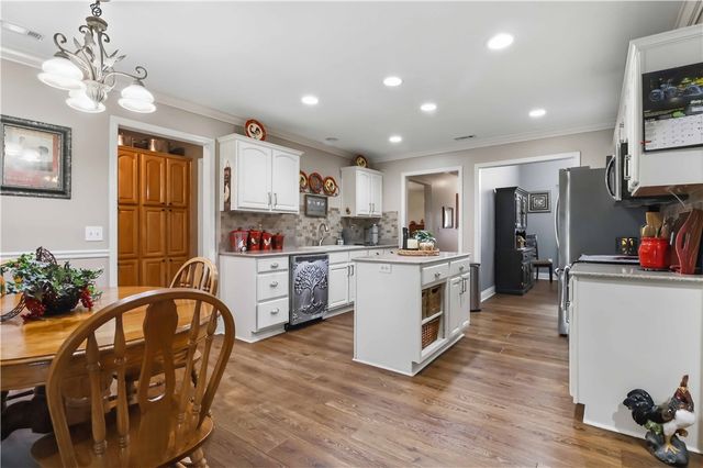 8701 Ruth Lane, Bentonville, AR 72713