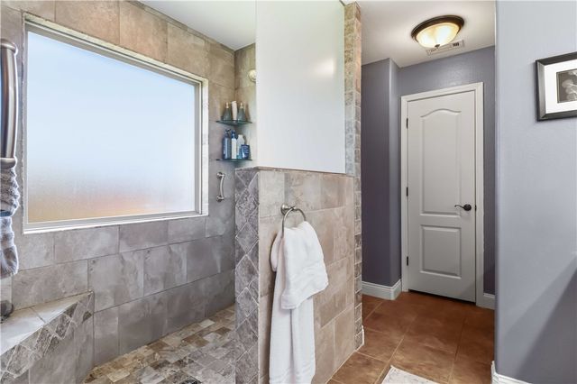 8701 Ruth Lane, Bentonville, AR 72713